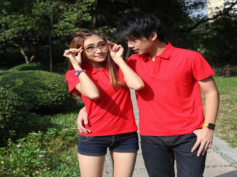 因?yàn)閻?ài)-情侶裝加盟-親子裝代理-情侶裝品牌-親子裝批發(fā)