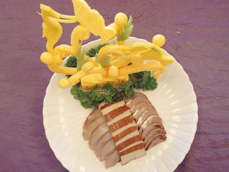 笆笆丫鹵菜拼盤