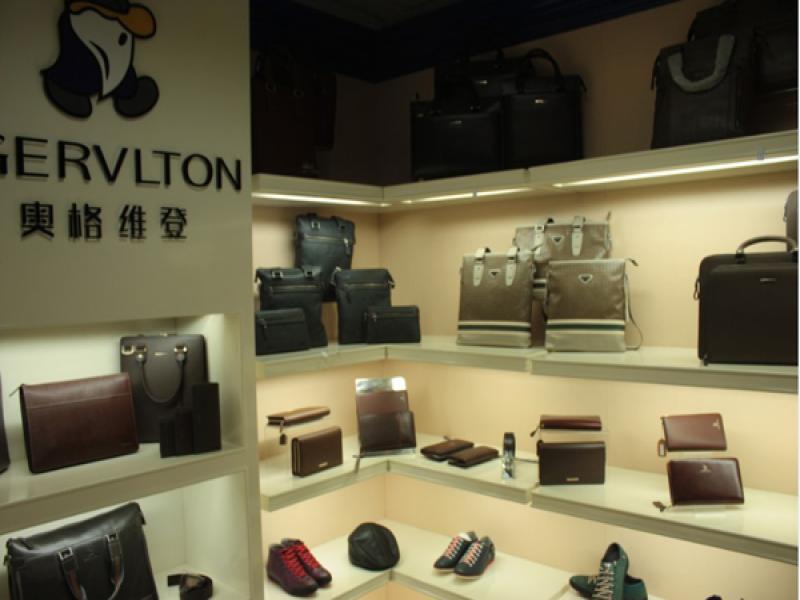 奧格維登男士皮具加盟實體店面展示