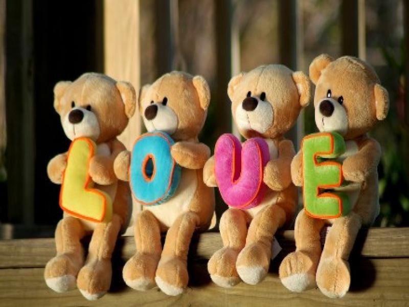 漂亮寶貝毛絨玩具