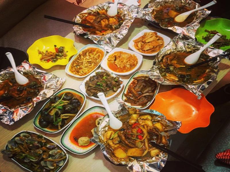 莫老爺螺滿(mǎn)地螺螄粉