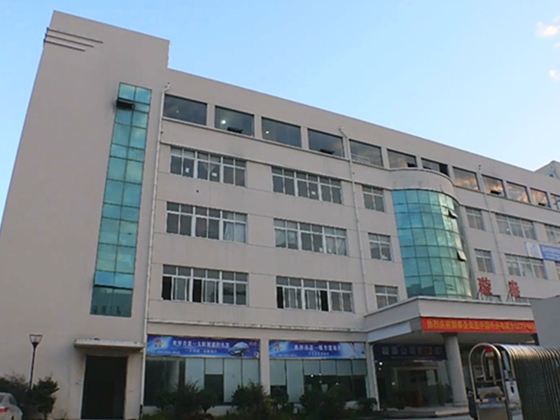 璇泰全自動(dòng)太陽(yáng)能車罩