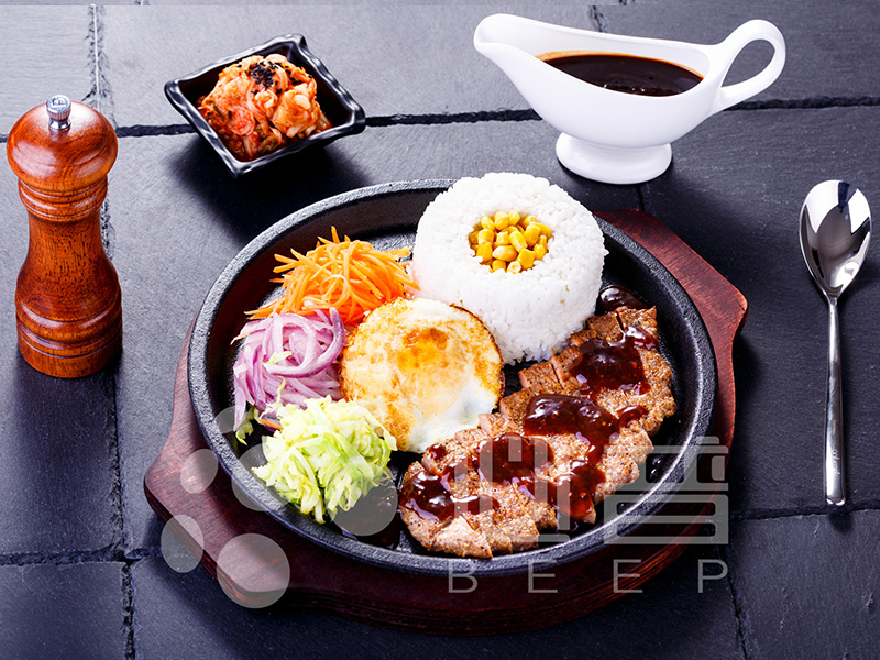 板尚小哥私廚板燒-黑椒牛排板燒飯