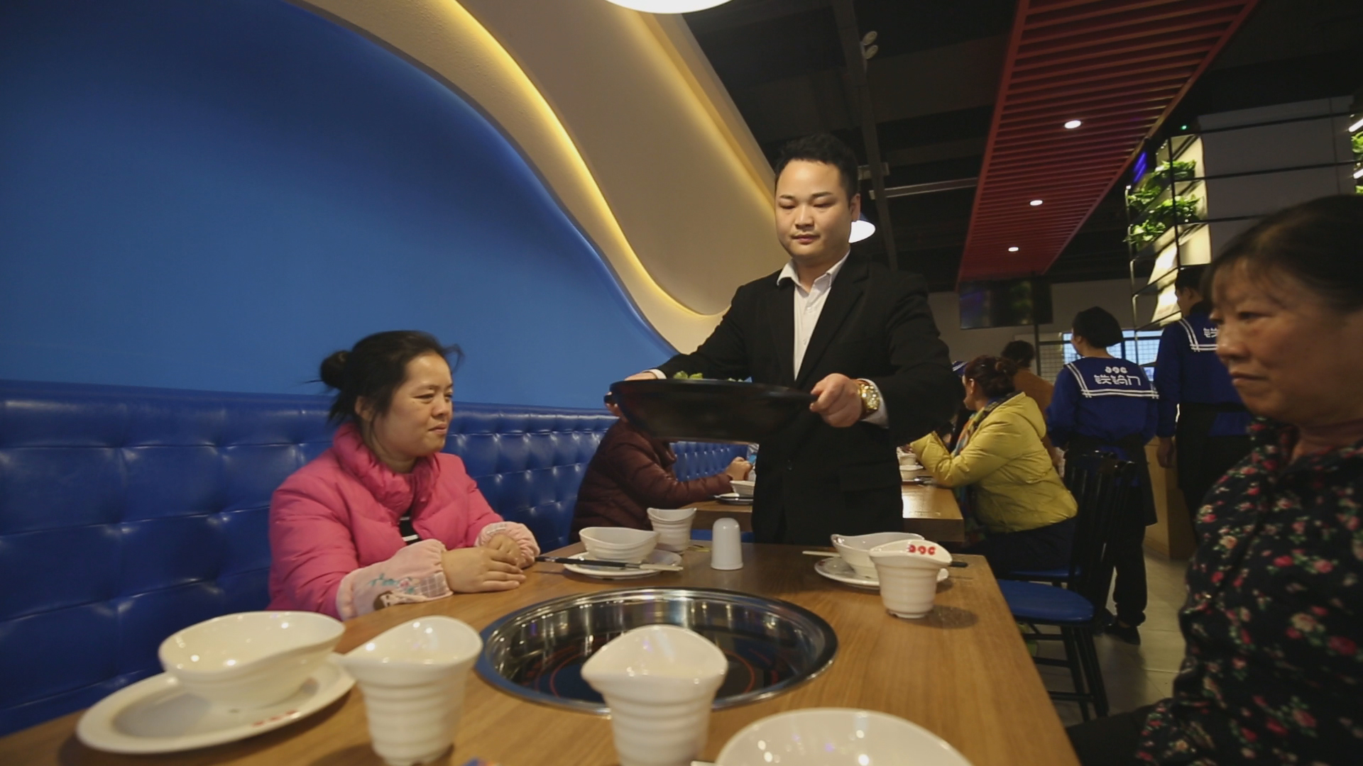 鐵鍋門香辣館價(jià)格-鐵鍋門香辣館加盟方式-鐵鍋門香辣館市場分析