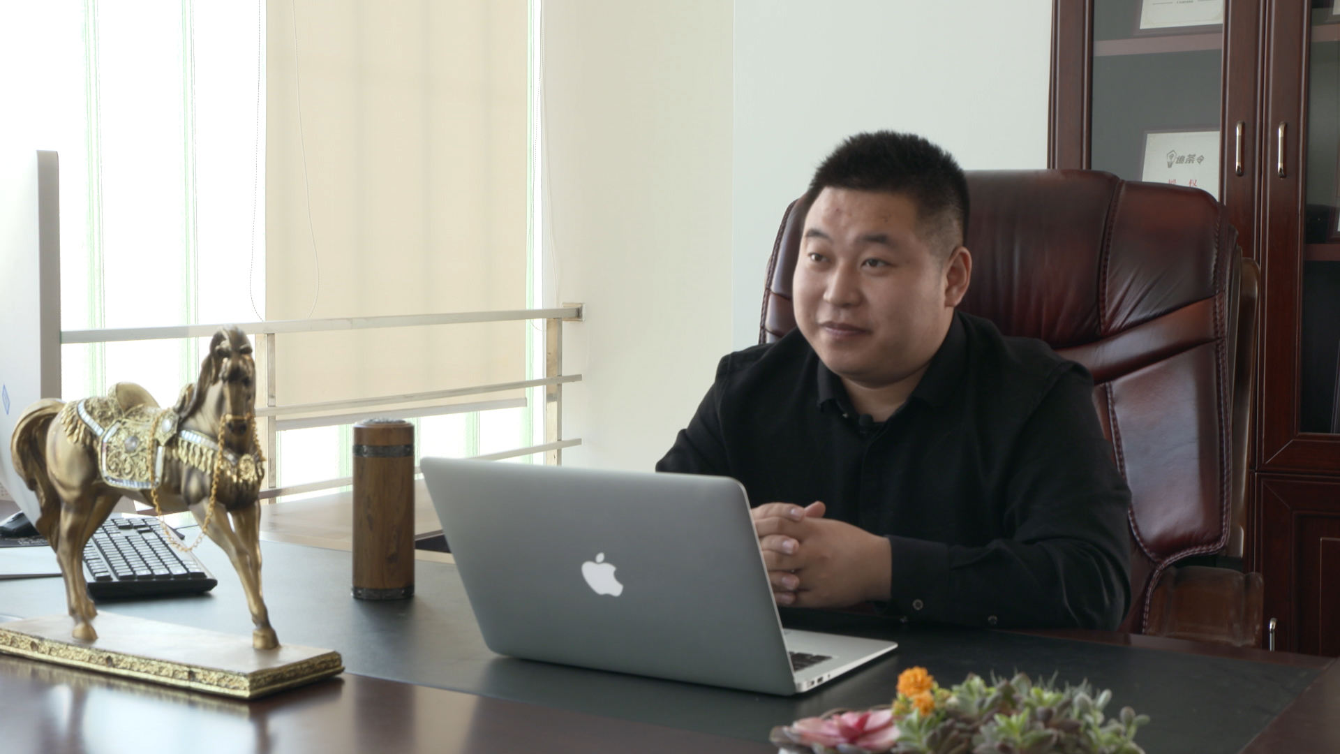 張夢(mèng)麒先生