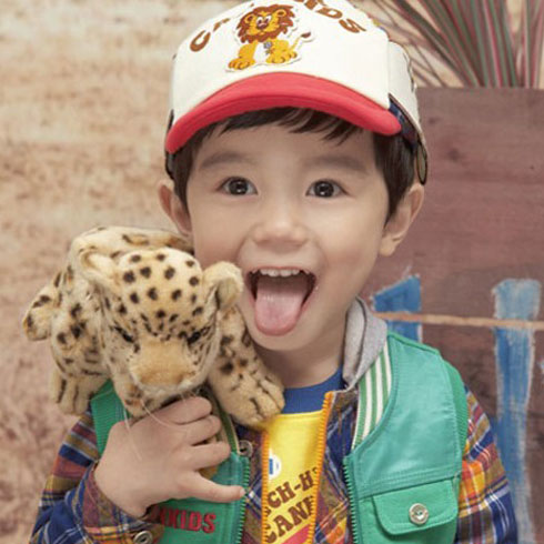 藍(lán)貝殼可愛(ài)男童秋裝