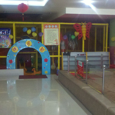 小朋友娛樂(lè)場(chǎng)所