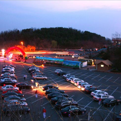 大影易汽車(chē)電影院