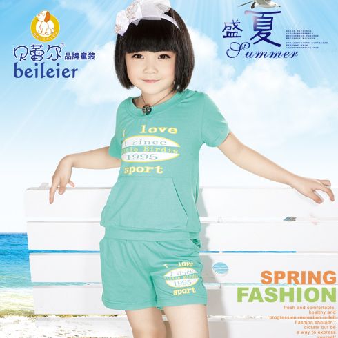 清新純真運(yùn)動(dòng)套裝