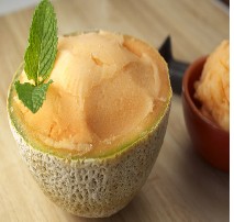 美容養(yǎng)顏雙皮奶