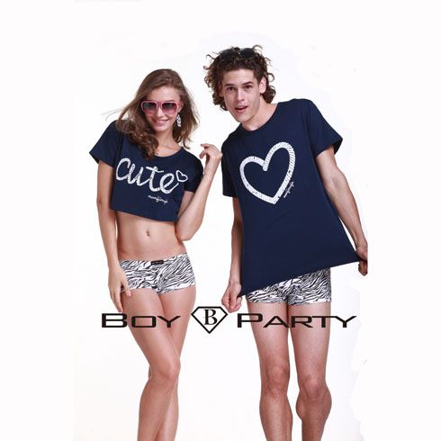 宅男社黑白當?shù)狼閭H內衣