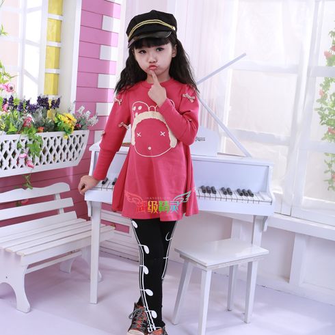 女童長衣休閑風(fēng)