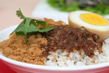 康福號鐵路便當-精制魯肉飯