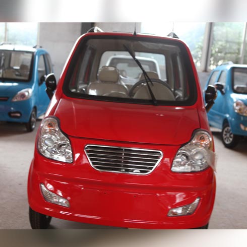 啟晨四輪電動(dòng)車(chē)產(chǎn)品-紅色款全封閉四輪電動(dòng)車(chē)