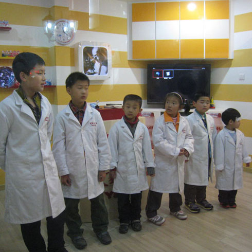 貝兒健兒童樂園產(chǎn)品-角色互換劇場(chǎng)