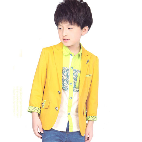 今明娃娃童裝產品-內搭配嫩綠色嵌邊兒襯衫