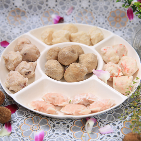 一鍋兩頭?；疱?丸子拼盤