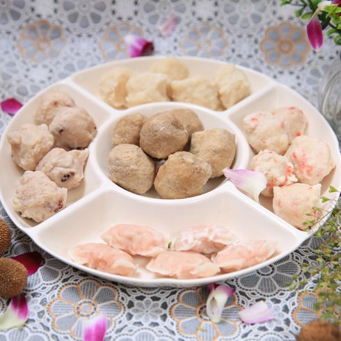 一鍋兩頭?；疱?丸子拼盤