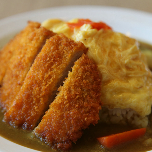 陽(yáng)光咖喱-雞排蛋包飯