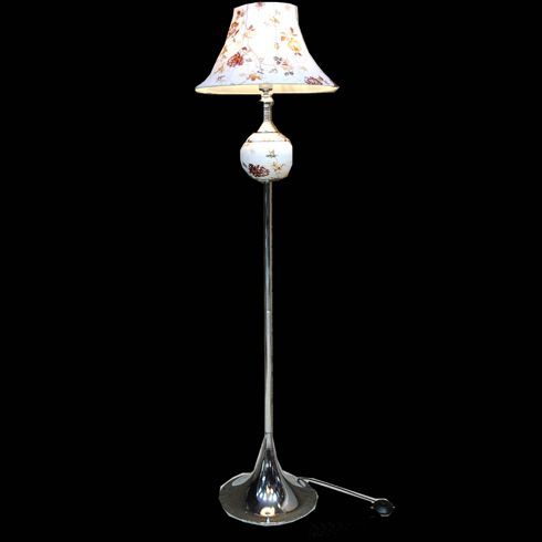 亮鋒燈飾-落地?zé)?/>
                                        <span>亮鋒燈飾-落地?zé)?/span>
                                    </li>
                                </ul>
                                <div   id=