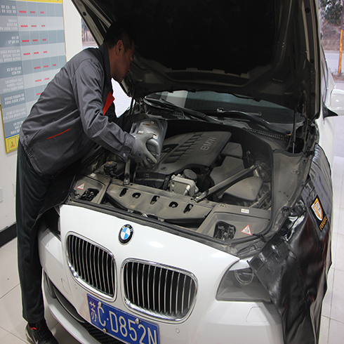 普菲特?fù)Q油養(yǎng)護展示