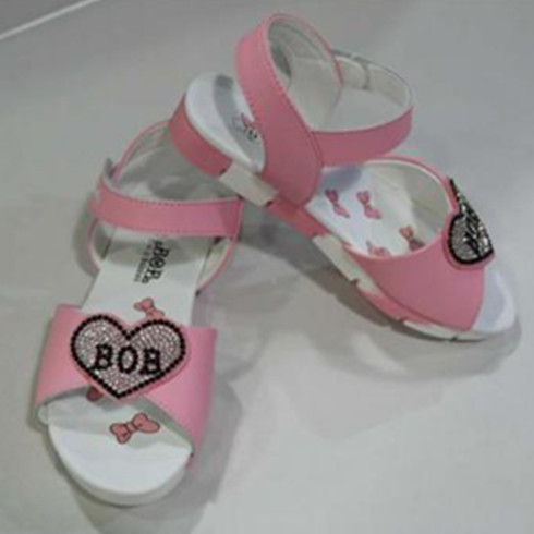 S32561黑色時(shí)尚皮童涼鞋