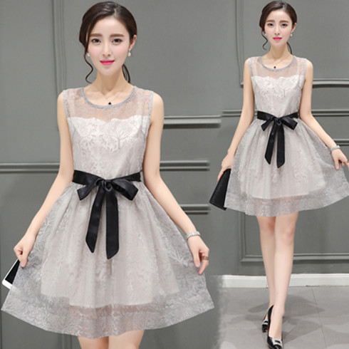 眾一網(wǎng)絡(luò)服飾連衣裙