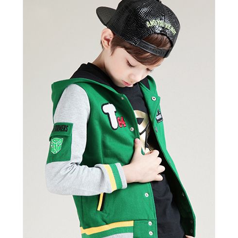 男孩運(yùn)動(dòng)外套