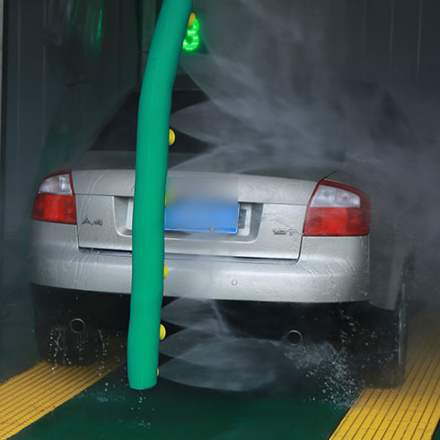 雷龍洗車機器人-全方位噴灑