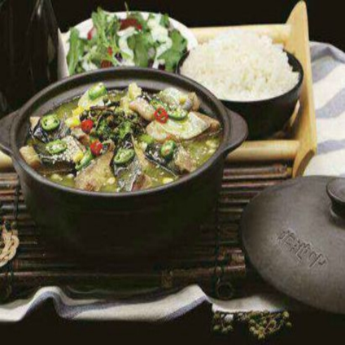 非池中-青花椒土鍋燜魚(yú)