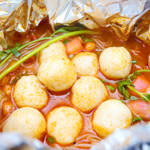 爽呼呼花甲米線-香辣魚(yú)丸米線