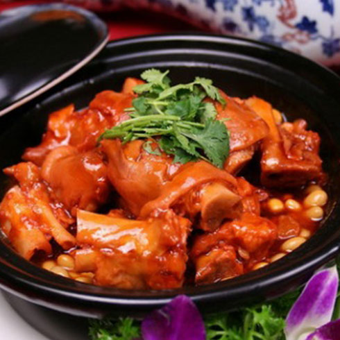 魚排隊(duì)酸菜小魚-砂鍋留香豬蹄