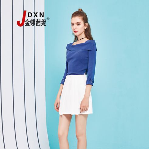 金蝶茜妮女裝-藍(lán)色大方針織衫