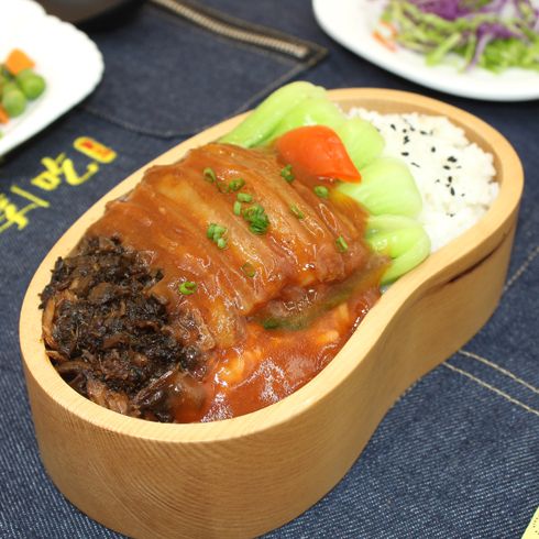 老享吃便當-梅菜扣肉