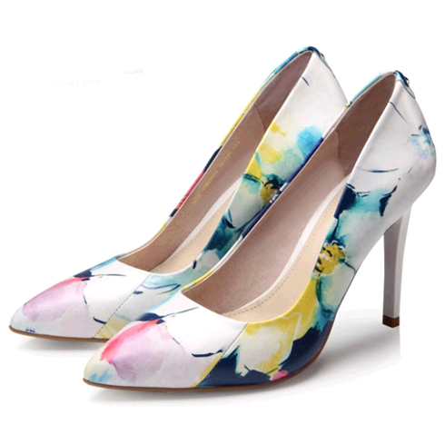 比愛靚點女鞋-印花細中跟鞋