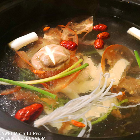 腩潮鮮牛腩火鍋-蟲(chóng)草花菌王湯