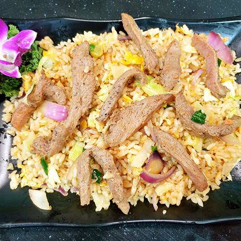 龍門(mén)鐵板海鮮炒飯-黑椒牛柳炒飯