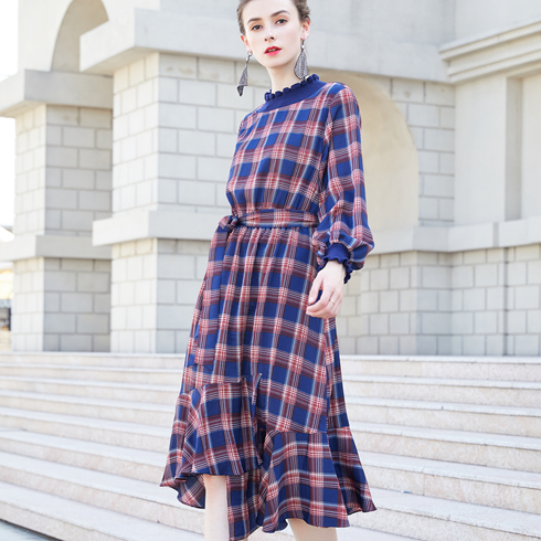 金蝶妮-格子魚(yú)尾長(zhǎng)袖連衣裙