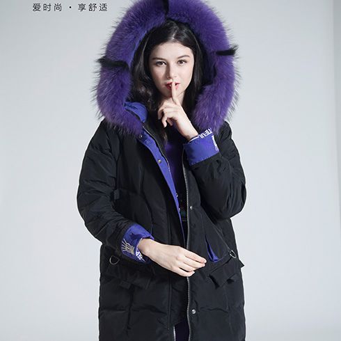 歐玥時尚女裝-大毛領(lǐng)加厚羽絨服