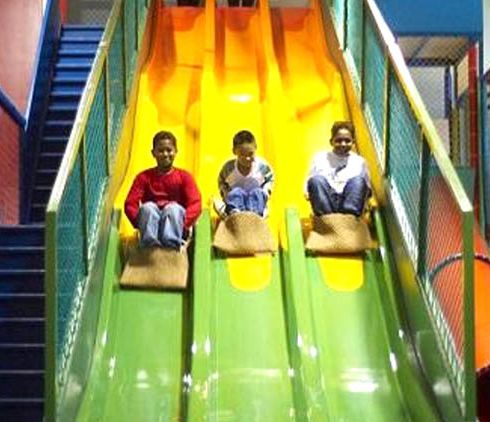 淘嘻樂運動樂園-旱地大滑梯