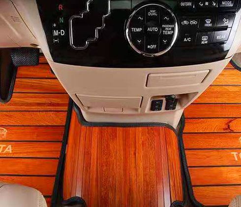 飛黃騰踏汽車實(shí)木腳墊-時(shí)尚實(shí)木腳墊